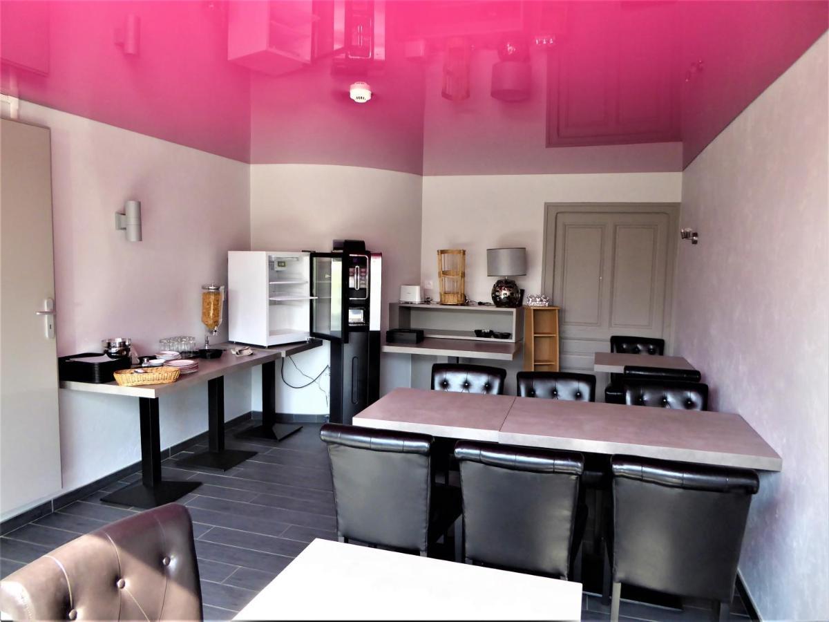 Auberge De La Paillere Lavours Buitenkant foto