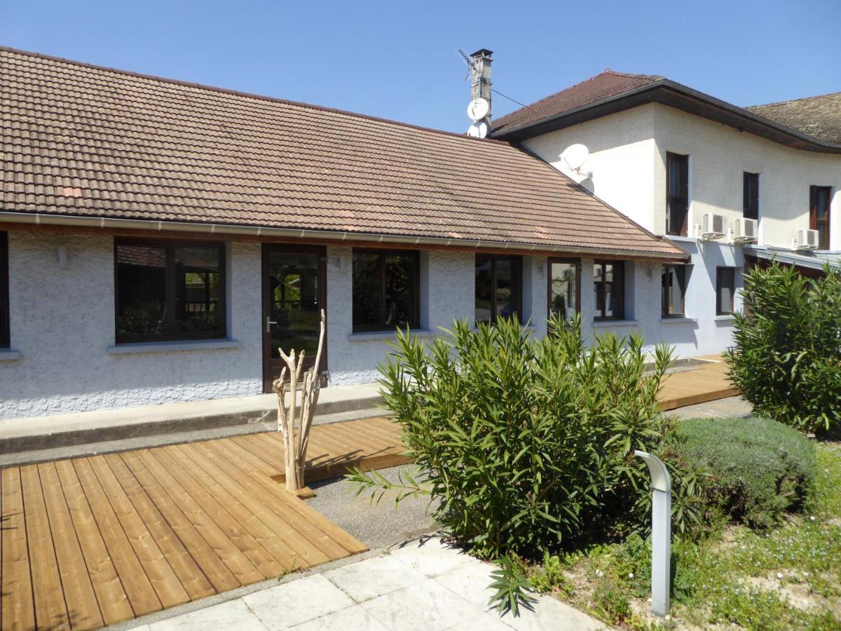 Auberge De La Paillere Lavours Buitenkant foto