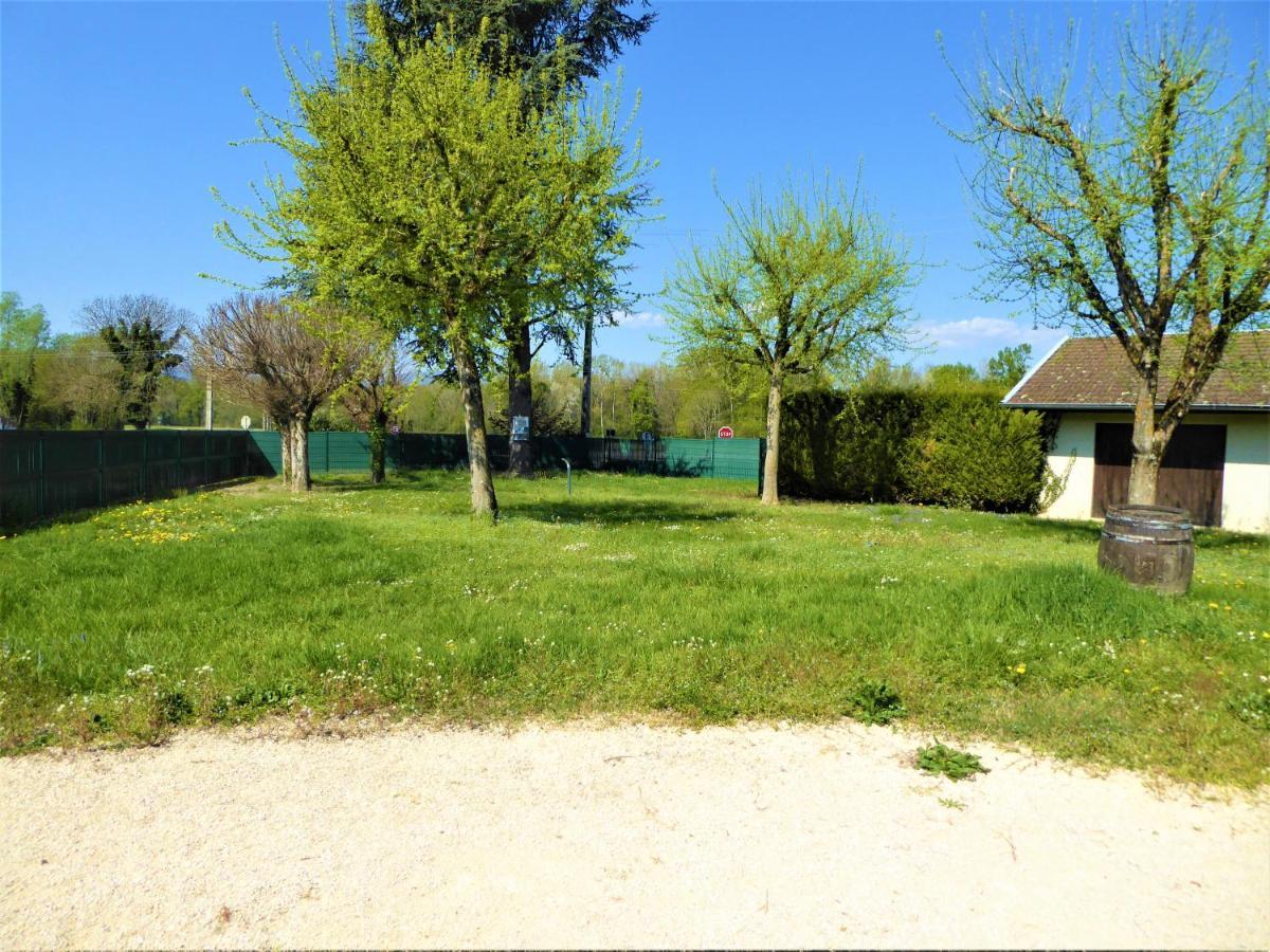 Auberge De La Paillere Lavours Buitenkant foto