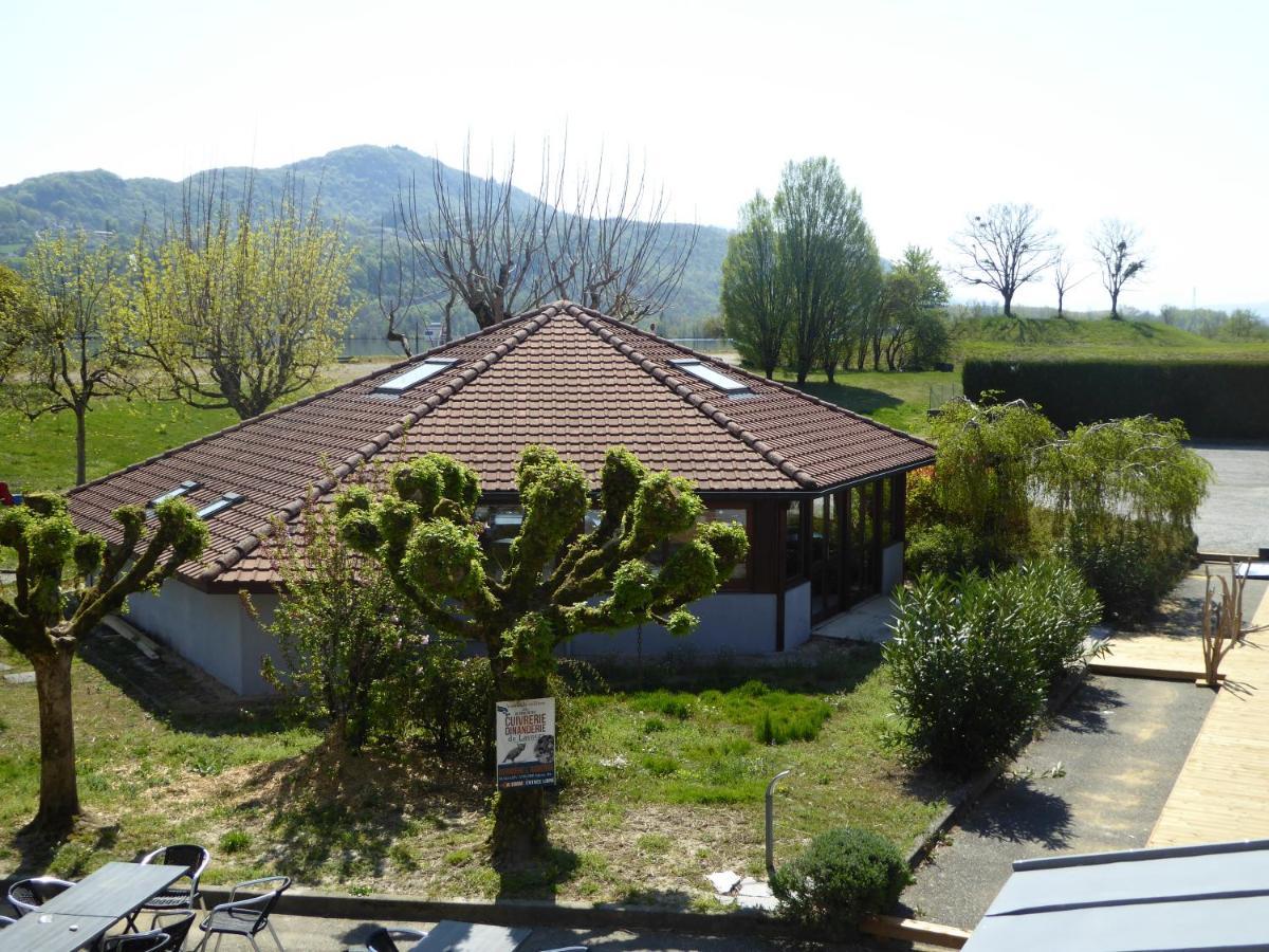 Auberge De La Paillere Lavours Buitenkant foto