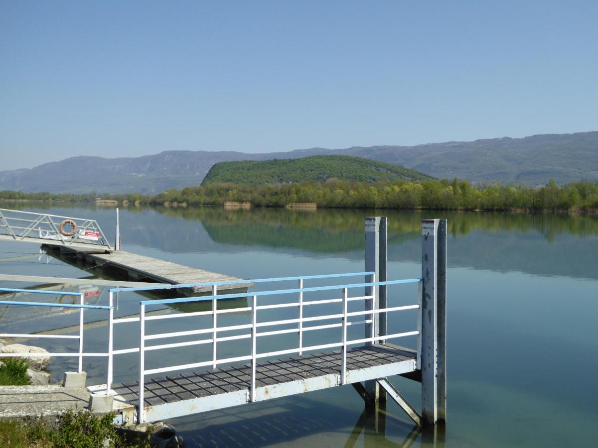 Auberge De La Paillere Lavours Buitenkant foto