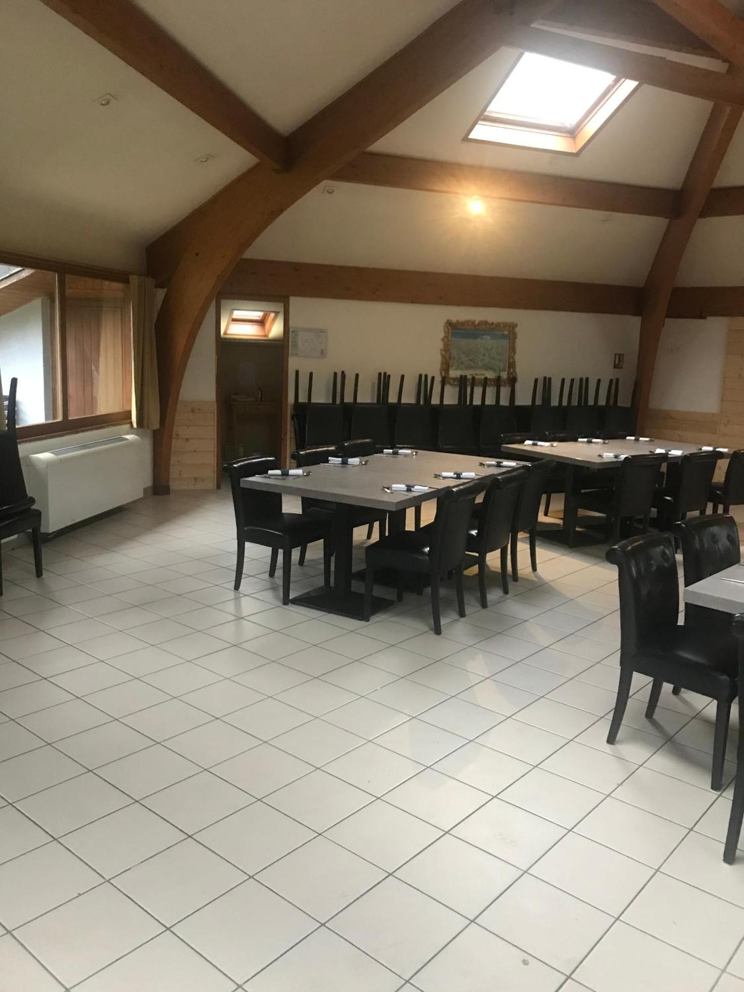 Auberge De La Paillere Lavours Buitenkant foto